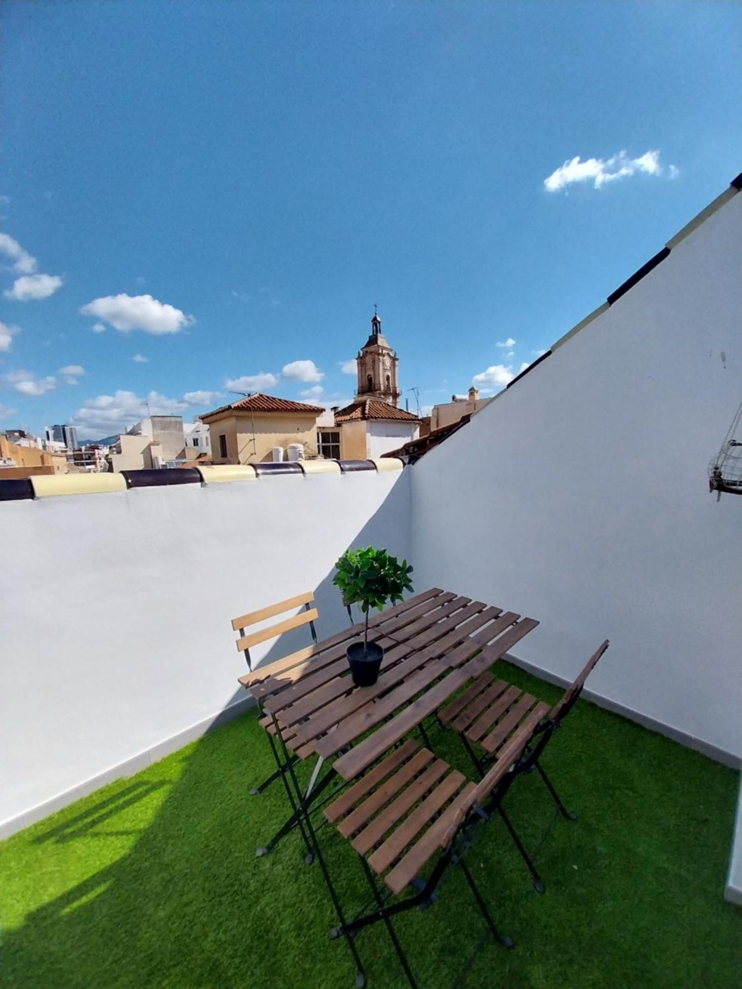 Apartamentos El Marques Málaga Zimmer foto